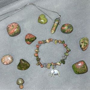 🍒 BOGO🍒 11 piece SET Unakite Bracelet, Pendant w/ Chain, Mini Carvings, Tumbles